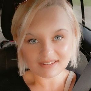 Meet your Posher, Nikki